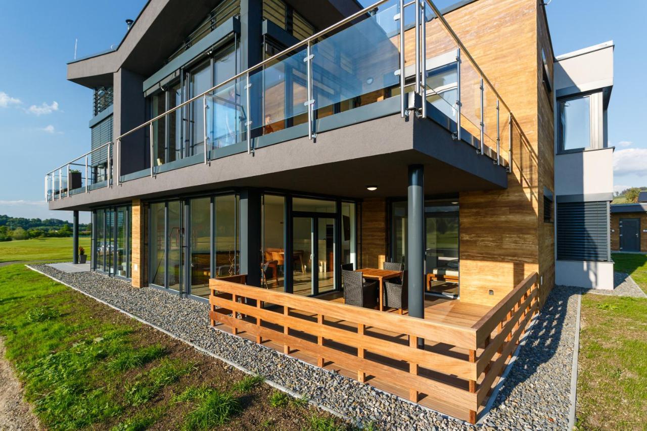 Apartman Na Golfu Челадна Екстер'єр фото