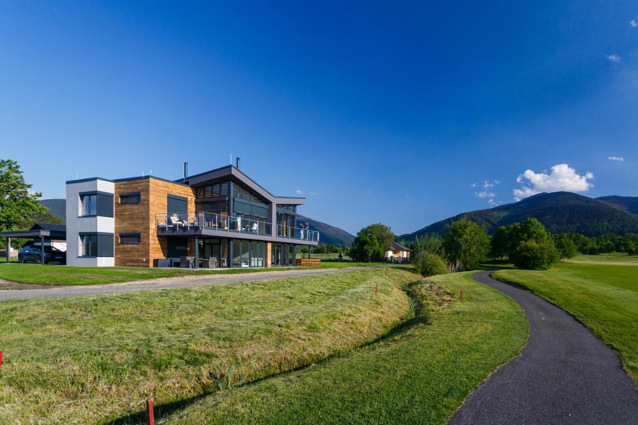 Apartman Na Golfu Челадна Екстер'єр фото